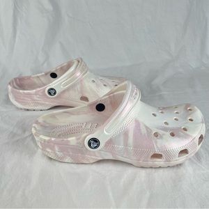 Crocs Classic Iridescent Pink and White Marble clogs size 9